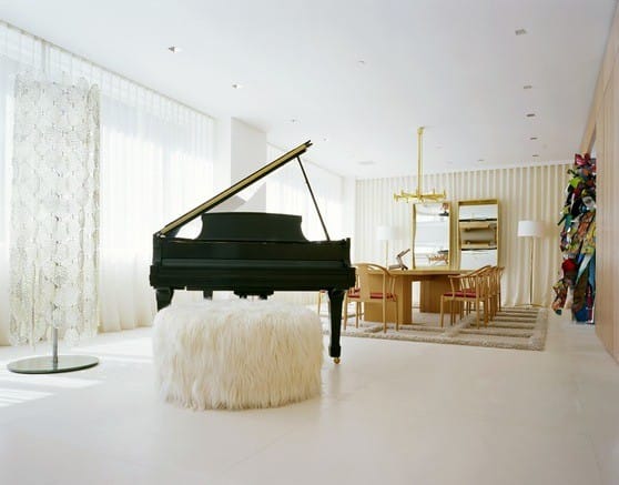 Baby grand piano decor inspirating by Chris Kraig on casartblog