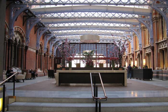 St Pancras Renaissance Hotel Lobby via Wikipedia on casartblog