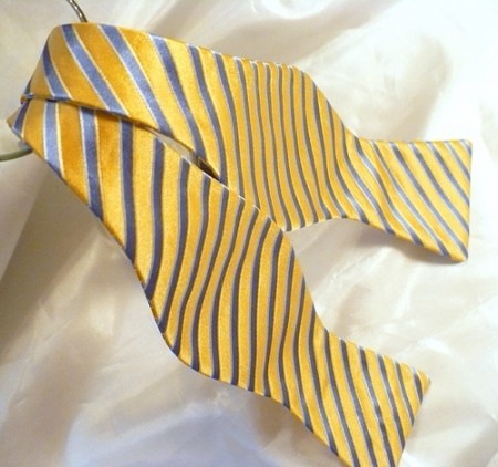Do you tie clip or snap this type of tie on casartblog