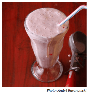 strawberry-milkshake via Saveur strawberry-milkshake via Saveur, as seen on Slipcovers for your walls, casartblog