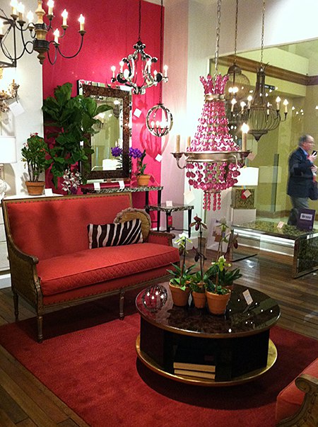 Currey-Co_pink_casartblog Currey-and-Co pink showrooms on casartblog