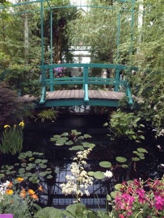 The Japanese Bridge at the New York Botanical Gardens Monet on casartblog