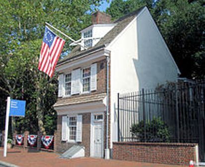 Significant of Flag Day seen at the Betsy Ross House on casartblog