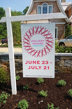 Holiday House Hamptons on Slipcovers for your walls, casartblog