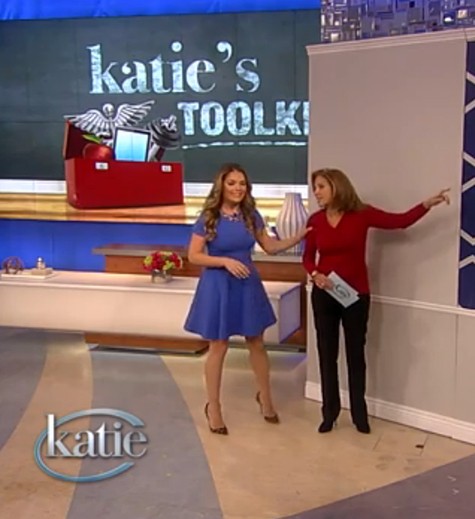 Katie sees bubbles in wallpaper_casartblog