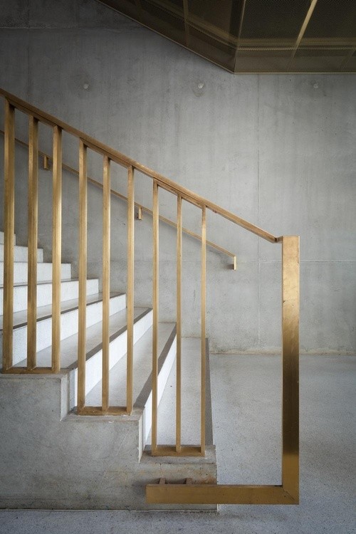 Modern Stair Gold Design_casartblog