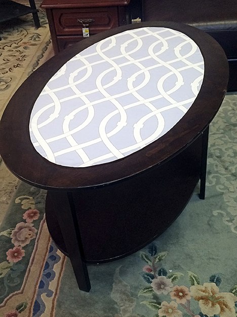 EV Home_Oval Table After Libby Langdon Lively Lattice Casart reusable wallcovering