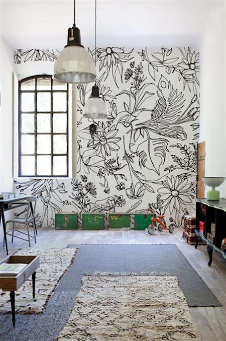 black and white outlines on wall in room_casartblog