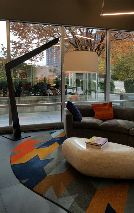 e-lofts lobby sofa & rug_casartblog