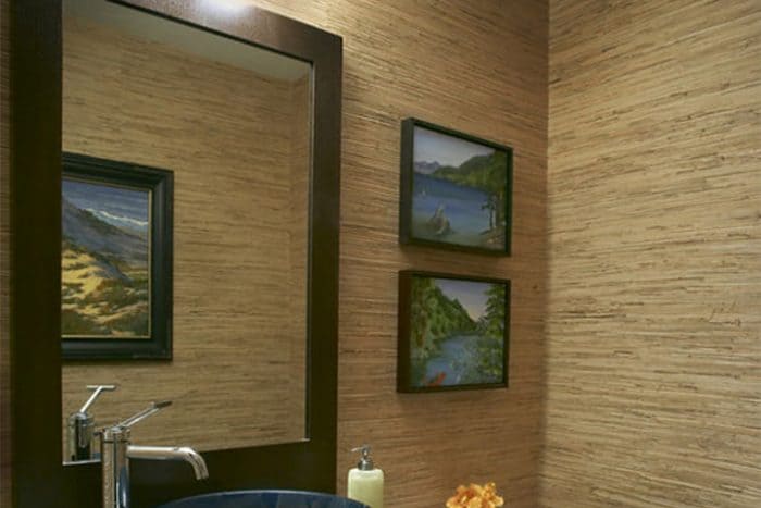 Traditional Grasscloth Bathrm_via Harrell Remodeling Houzz