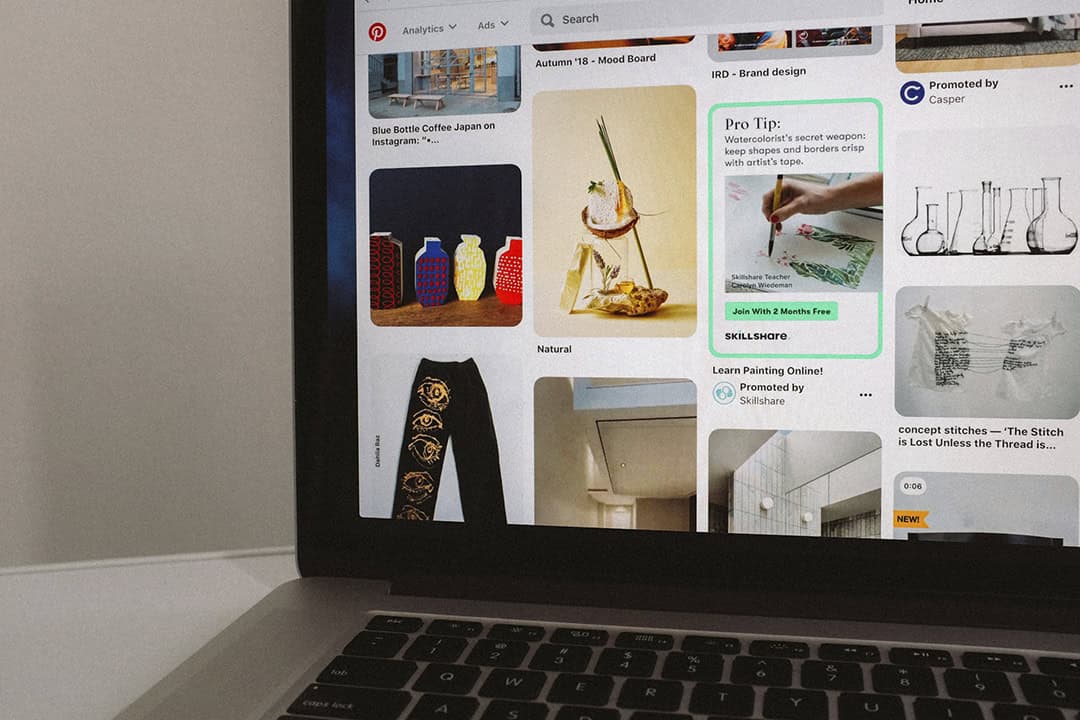 Pinterest Doom Room Inspiration Photo by Charles deLuvio via unsplash_casartblog