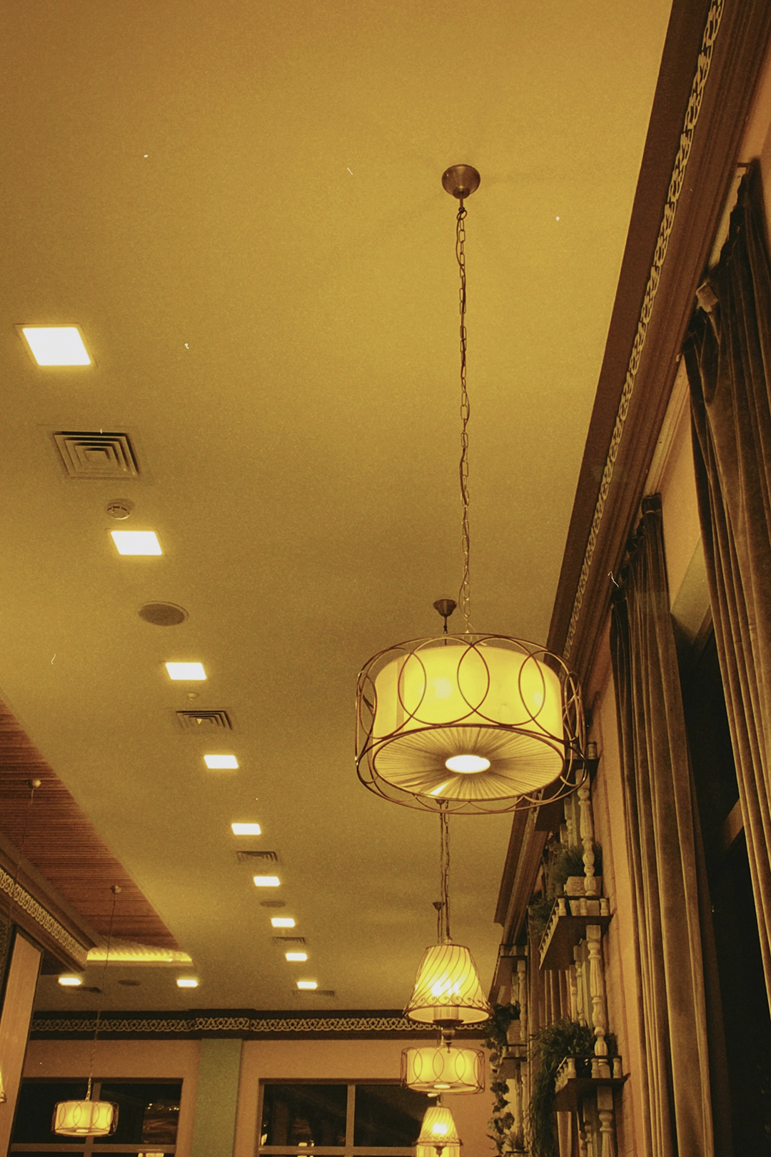 Ceiling Lighting photo by a-g-jz via unsplash_casartblog