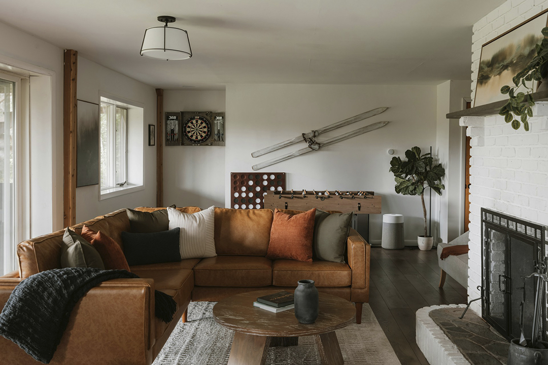 Romanticize Your Home Living Room Photo by Clay Banks via unsplash on casartblog