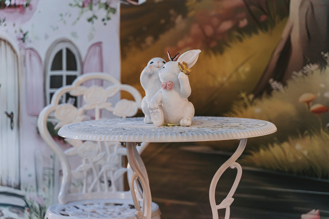 Spring Accents Photo by Jose Marroquin via unsplash_casartblog