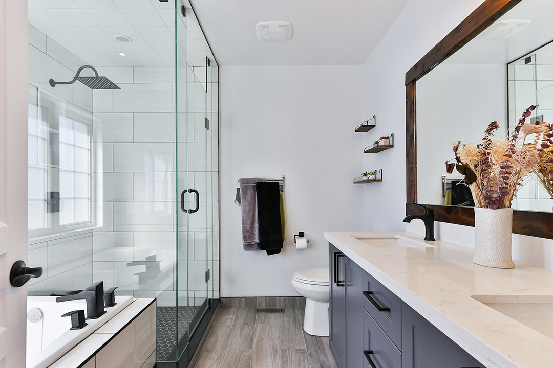 Guest Rooms Into Hotel Retreats Photo by Lotus Design n Print via unsplash_casartblog